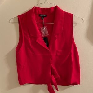 Sleeveless blouse NEW